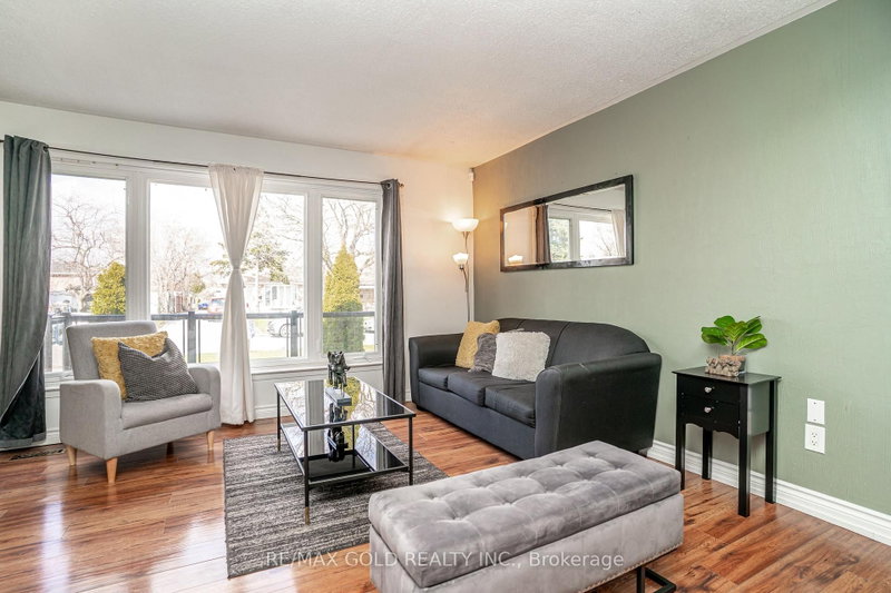 53 Davenport Brampton,ON L6T 3L5 — Photo 9