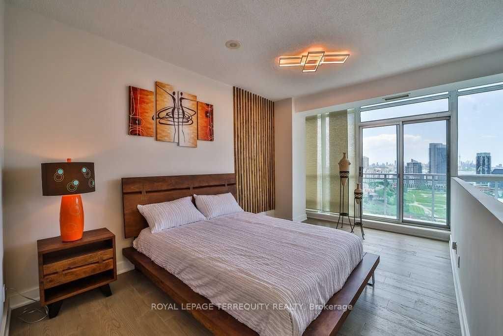 185 Legion Road N, Unit Ph06 - Photo 20