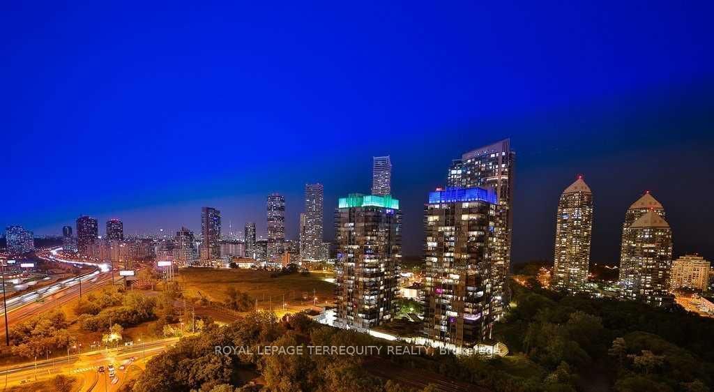 185 Legion Road N, Unit Ph06 - Photo 35