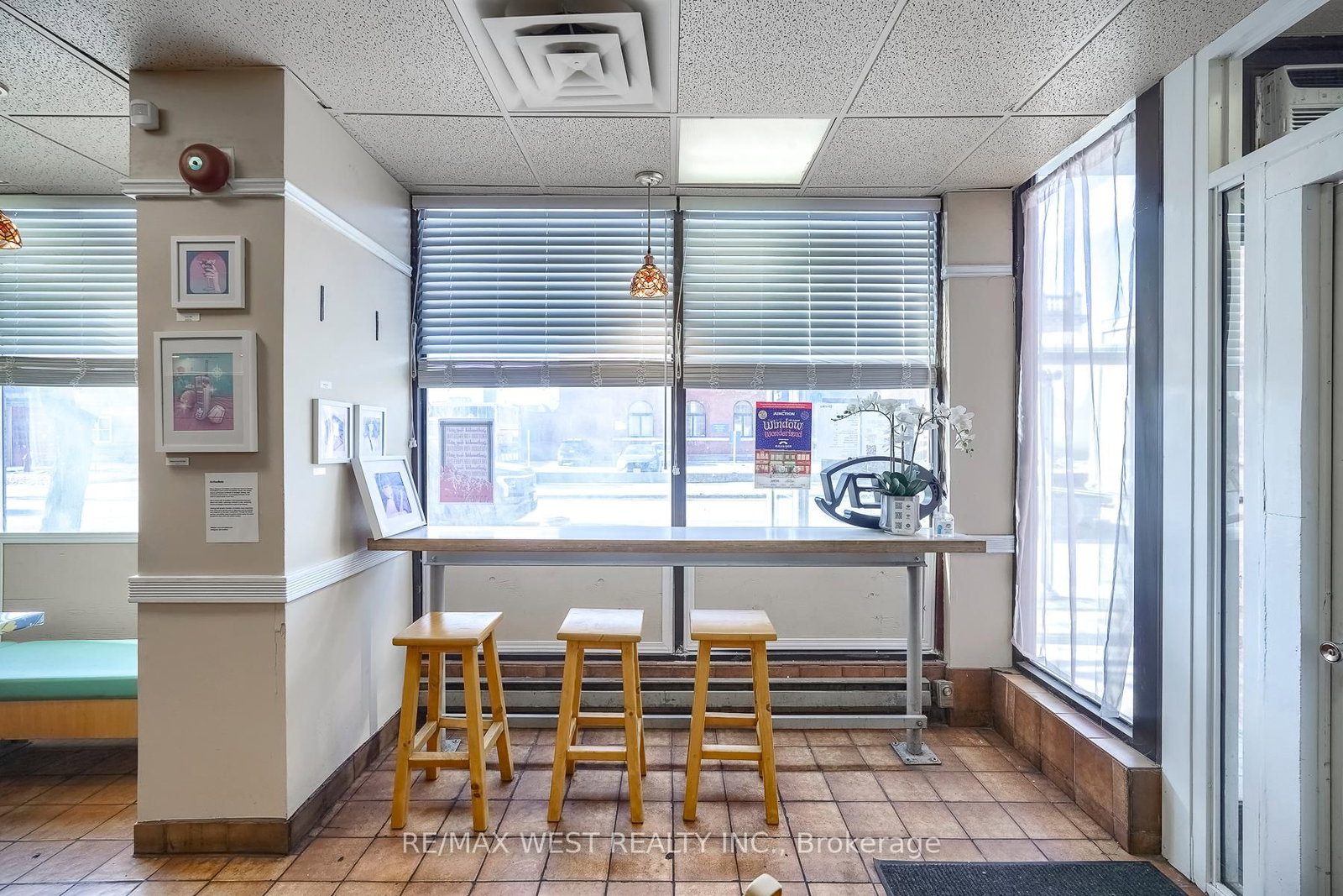 369 Keele Street - Photo 12