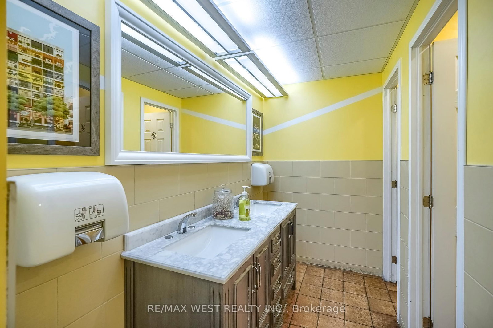 369 Keele Street - Photo 20