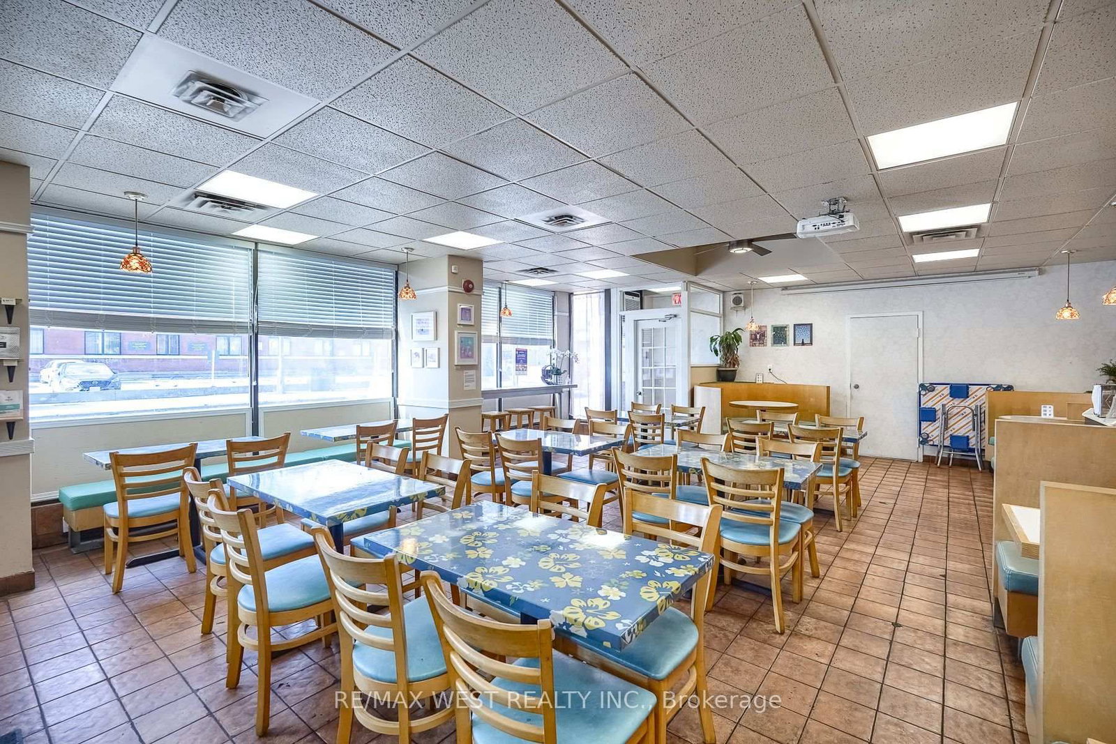 369 Keele Street - Photo 8