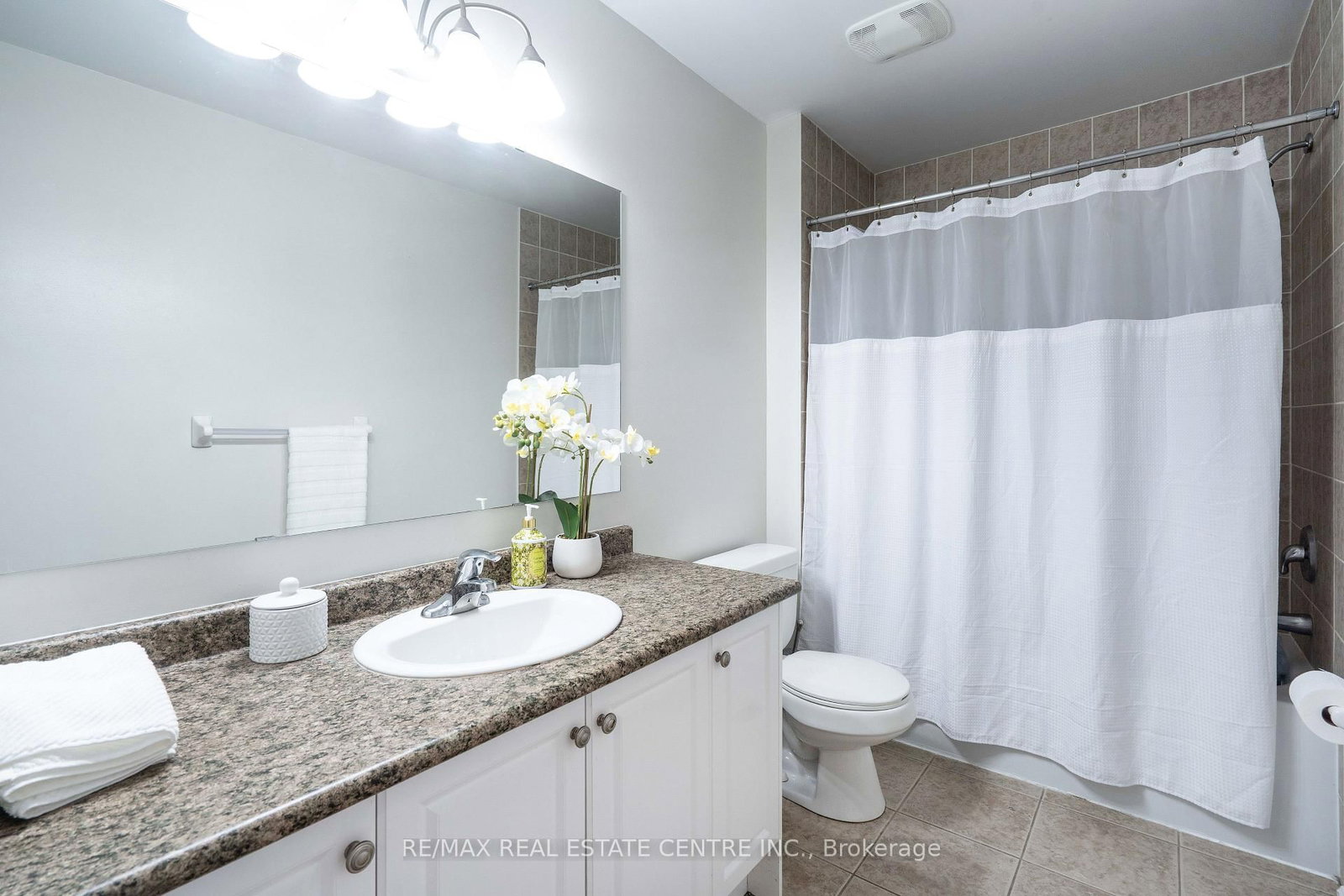 Detached House for sale at 673 Armstrong Boulevard, Milton, Ontario, L9T 0H4 - Beaty - MLS: W13000386