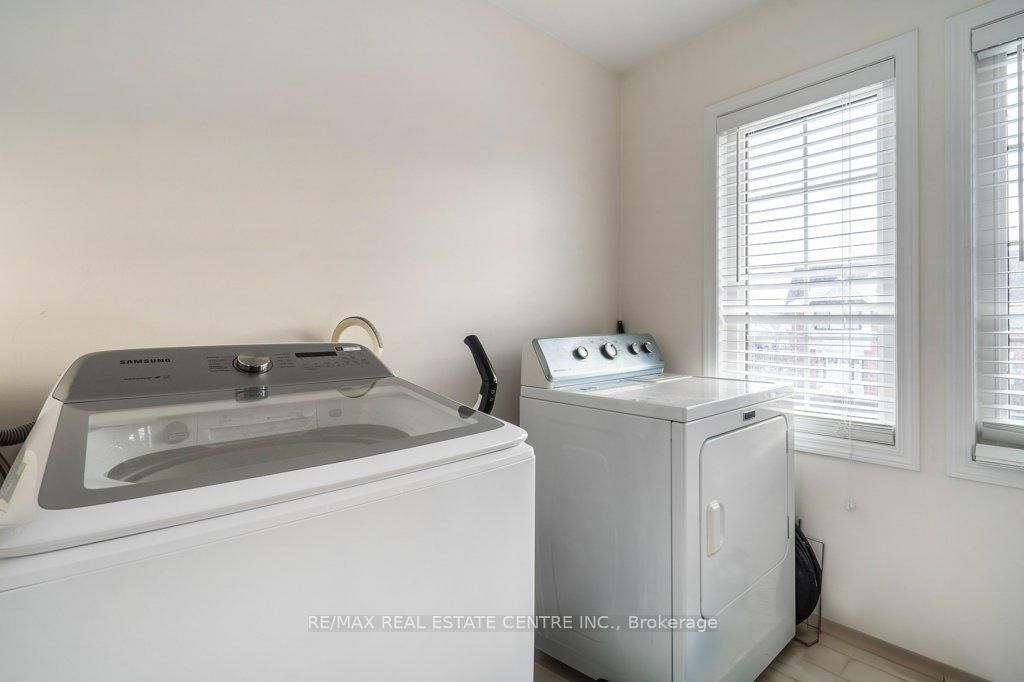 Detached House for sale at 673 Armstrong Boulevard, Milton, Ontario, L9T 0H4 - Beaty - MLS: W13000386