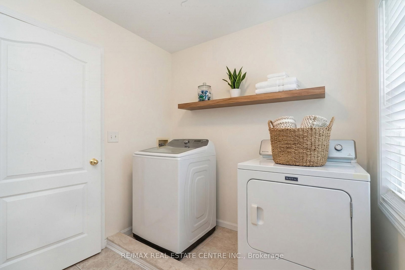 Detached House for sale at 673 Armstrong Boulevard, Milton, Ontario, L9T 0H4 - Beaty - MLS: W13000386