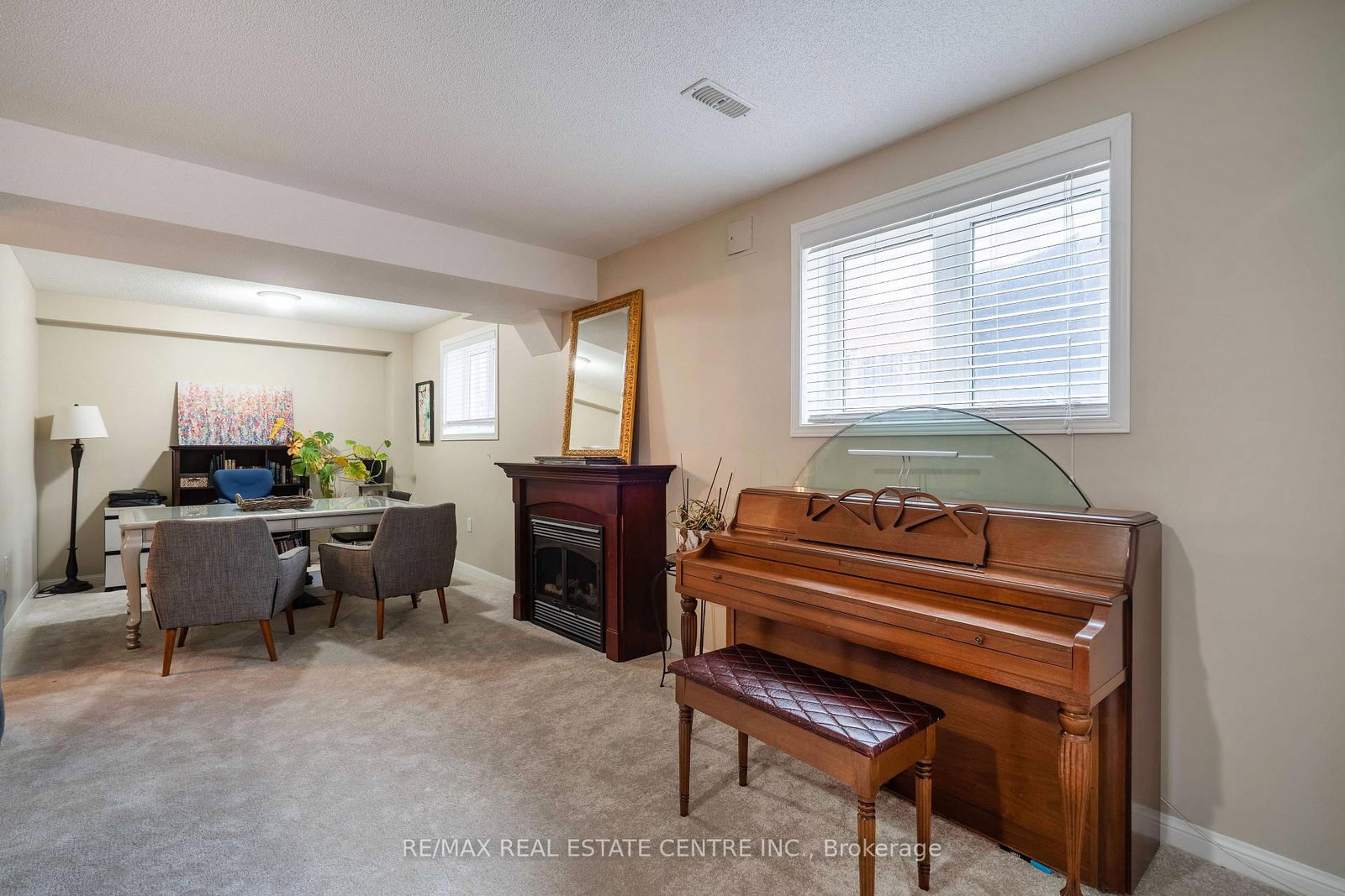 Detached House for sale at 673 Armstrong Boulevard, Milton, Ontario, L9T 0H4 - Beaty - MLS: W13000386