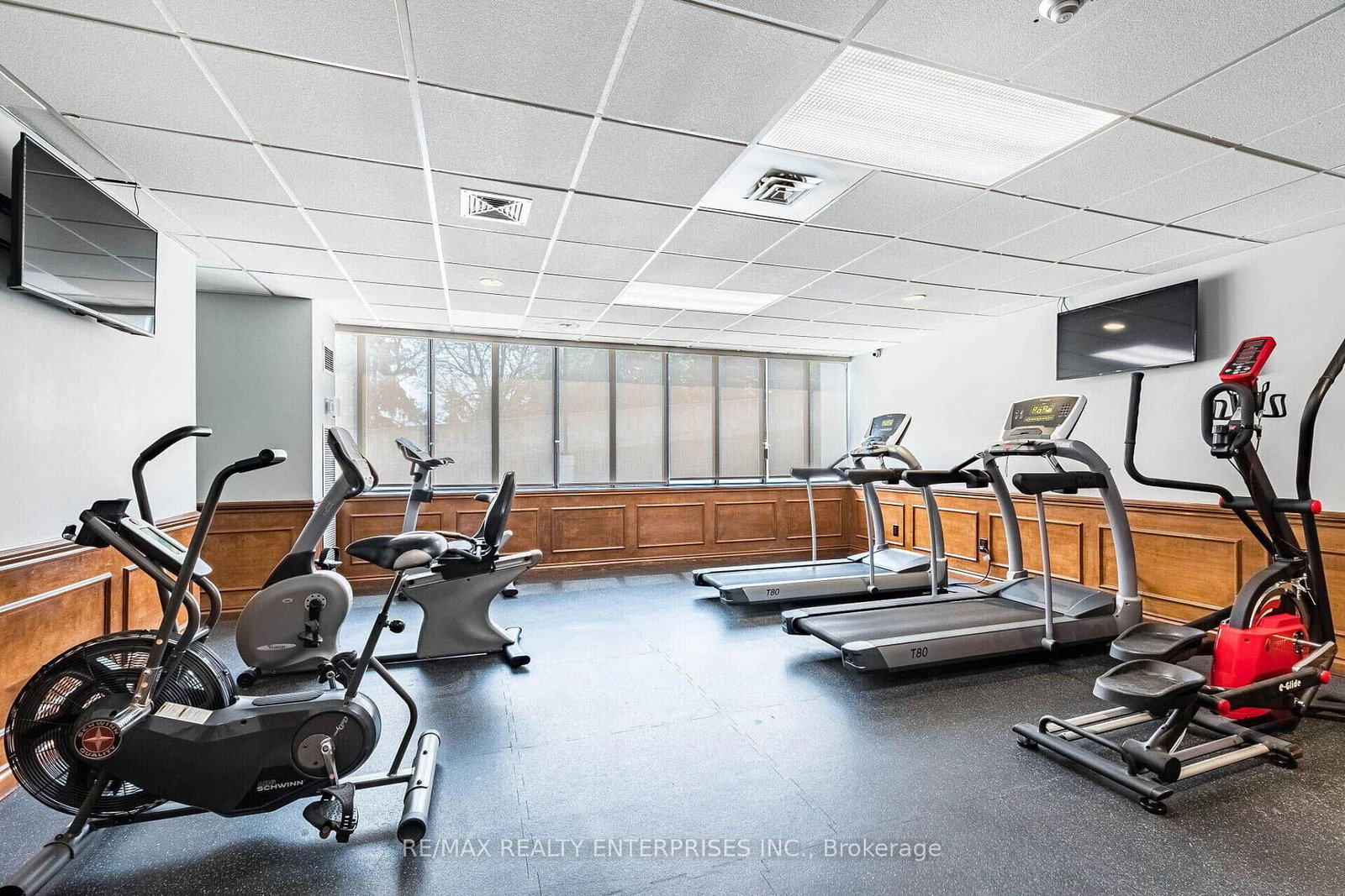 50 Elm Drive E, Unit 605 - Photo 32