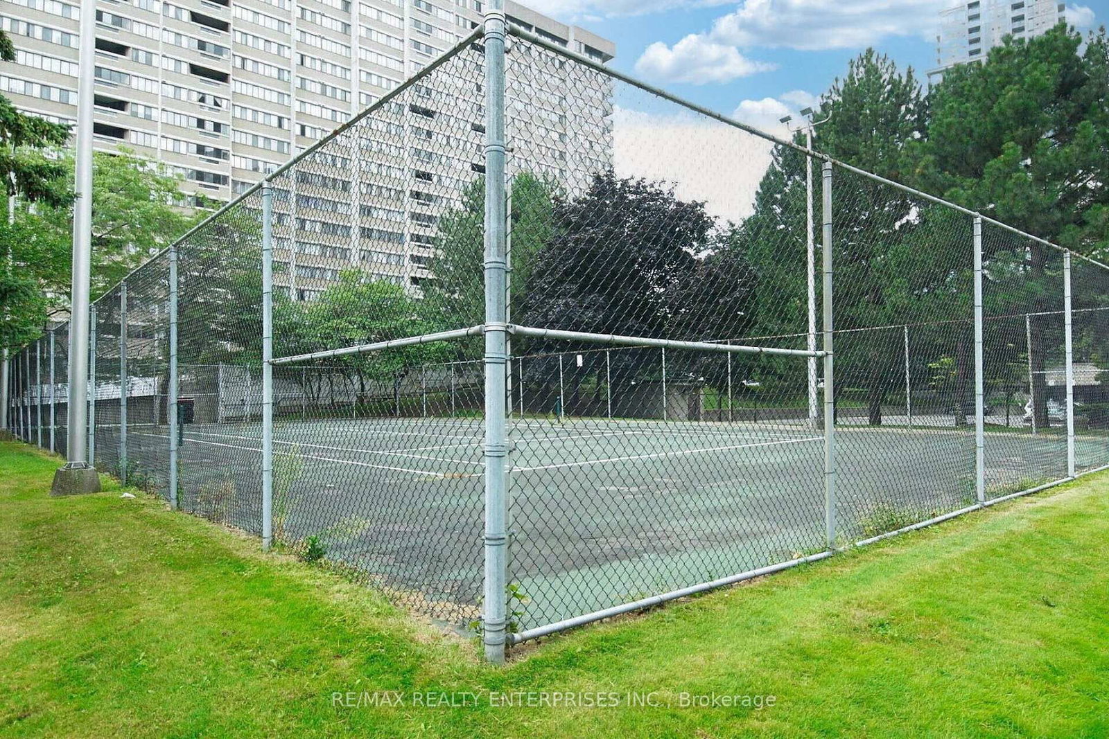 50 Elm Drive E, Unit 605 - Photo 37