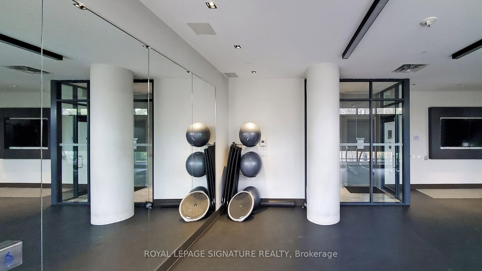 1461 Lawrence Avenue W, Unit 509 - Photo 32