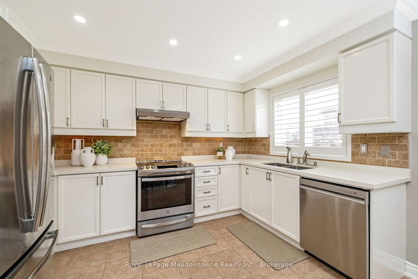 Detached House for sale at 487 Hartley Boulevard, Milton, Ontario, L9T 6K9 - Clarke - MLS: W13000418