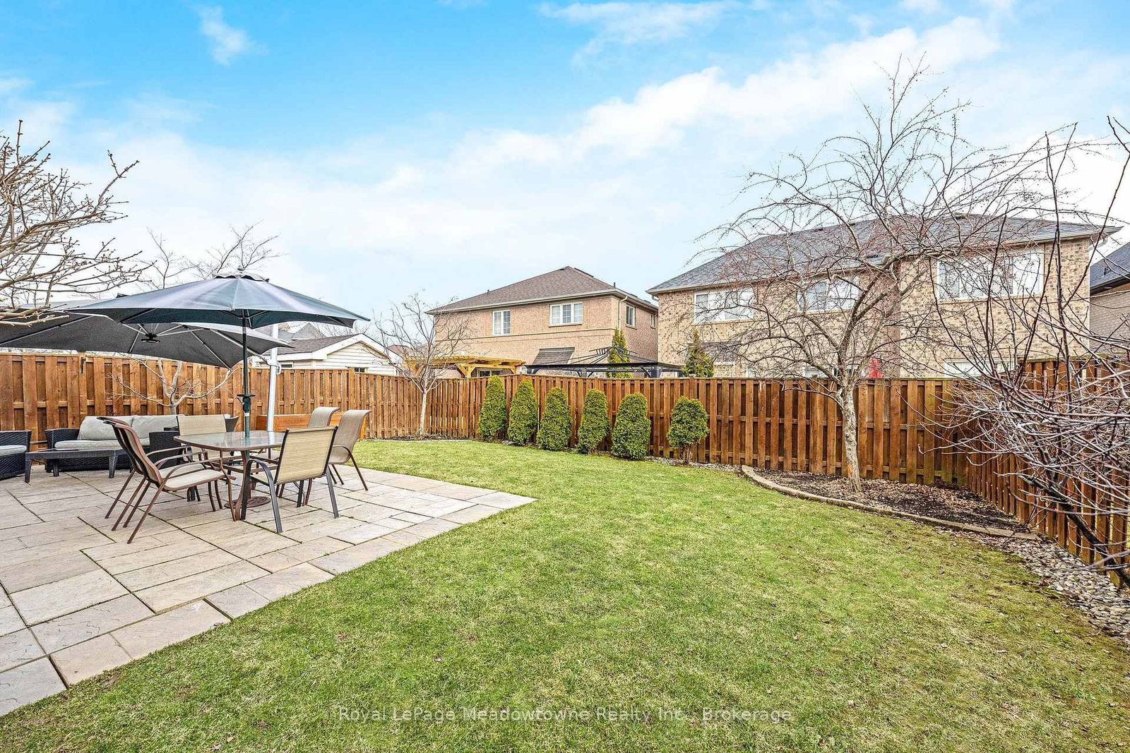 Detached House for sale at 487 Hartley Boulevard, Milton, Ontario, L9T 6K9 - Clarke - MLS: W13000418