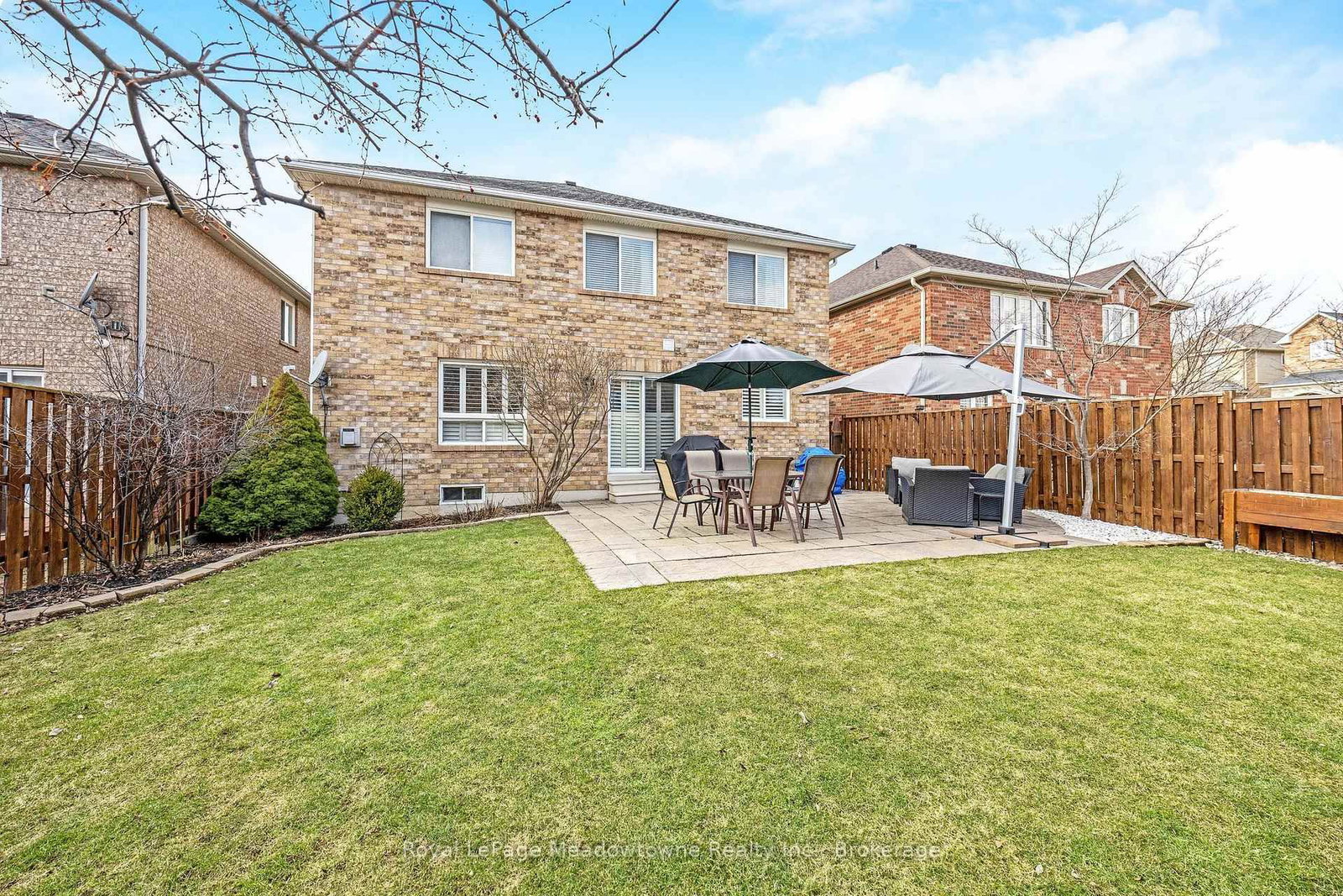 Detached House for sale at 487 Hartley Boulevard, Milton, Ontario, L9T 6K9 - Clarke - MLS: W13000418