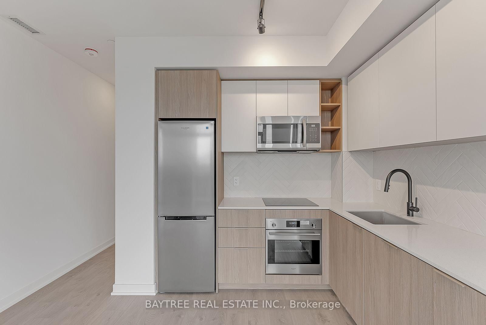 36 Zorra Street, Unit 904 - Photo 8