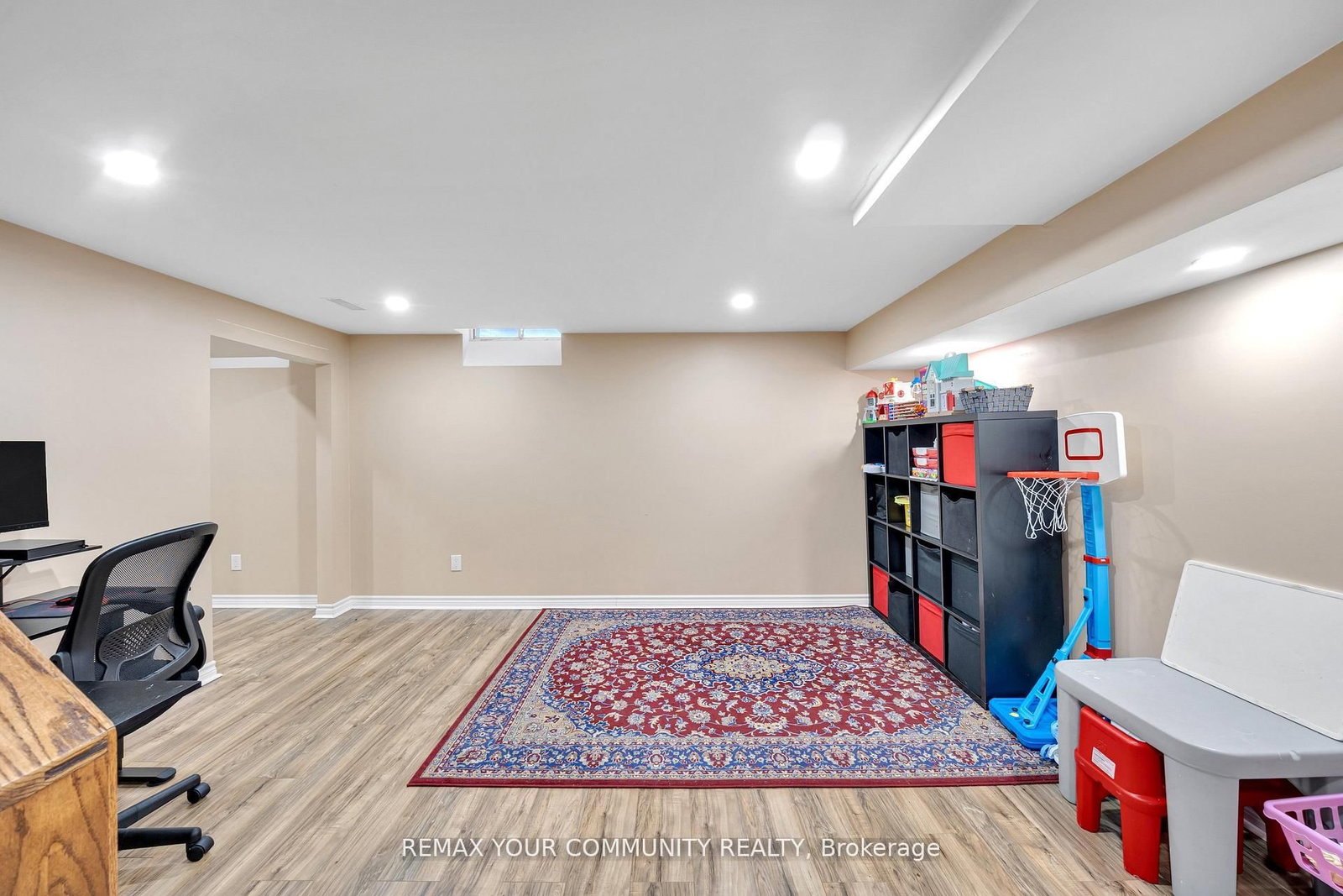 Detached House for sale at 22 MADELAINE Crescent, Brampton, Ontario, L6S 2Y9 - Central Park - MLS: W13000486