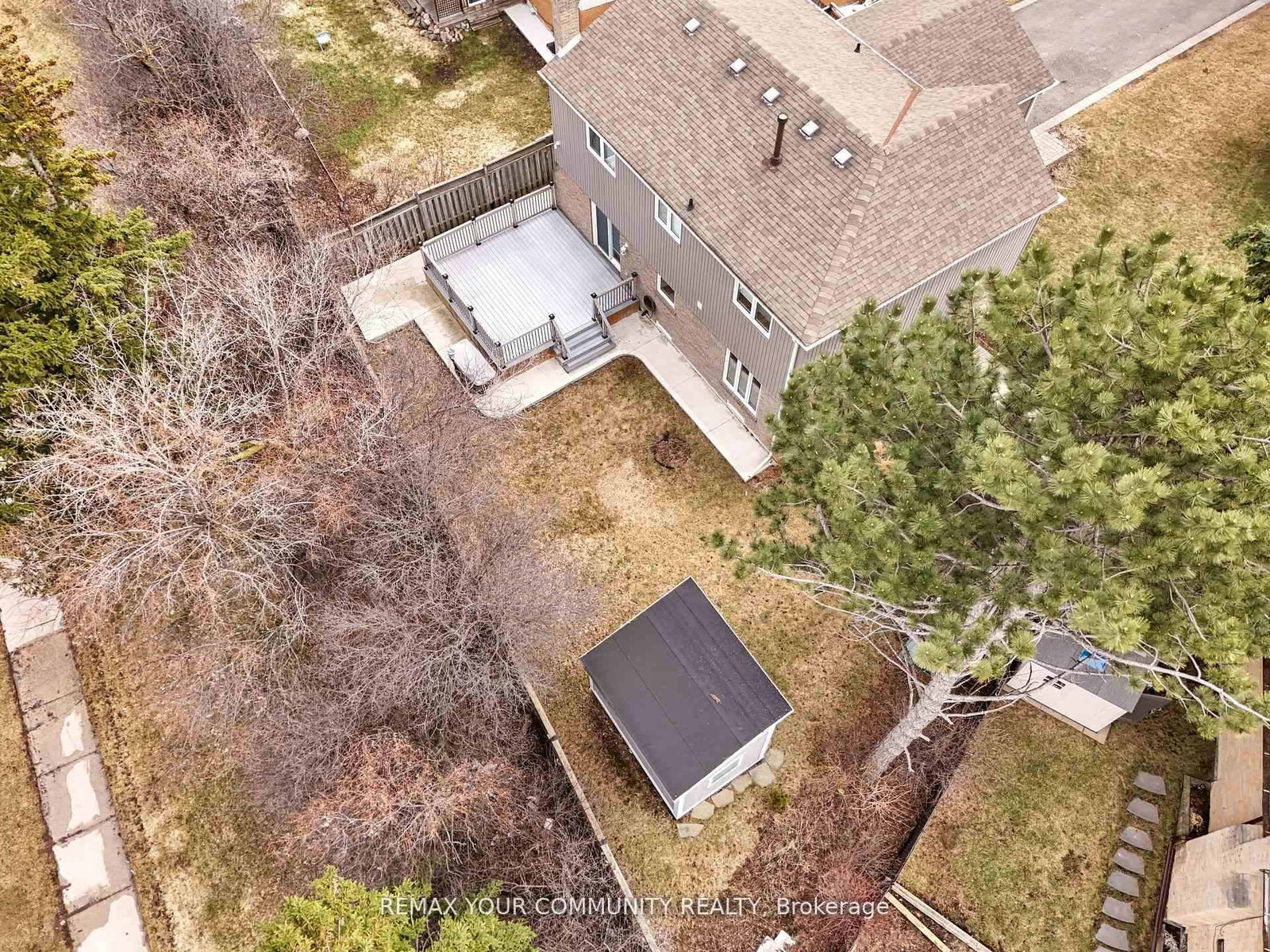 Detached House for sale at 22 MADELAINE Crescent, Brampton, Ontario, L6S 2Y9 - Central Park - MLS: W13000486