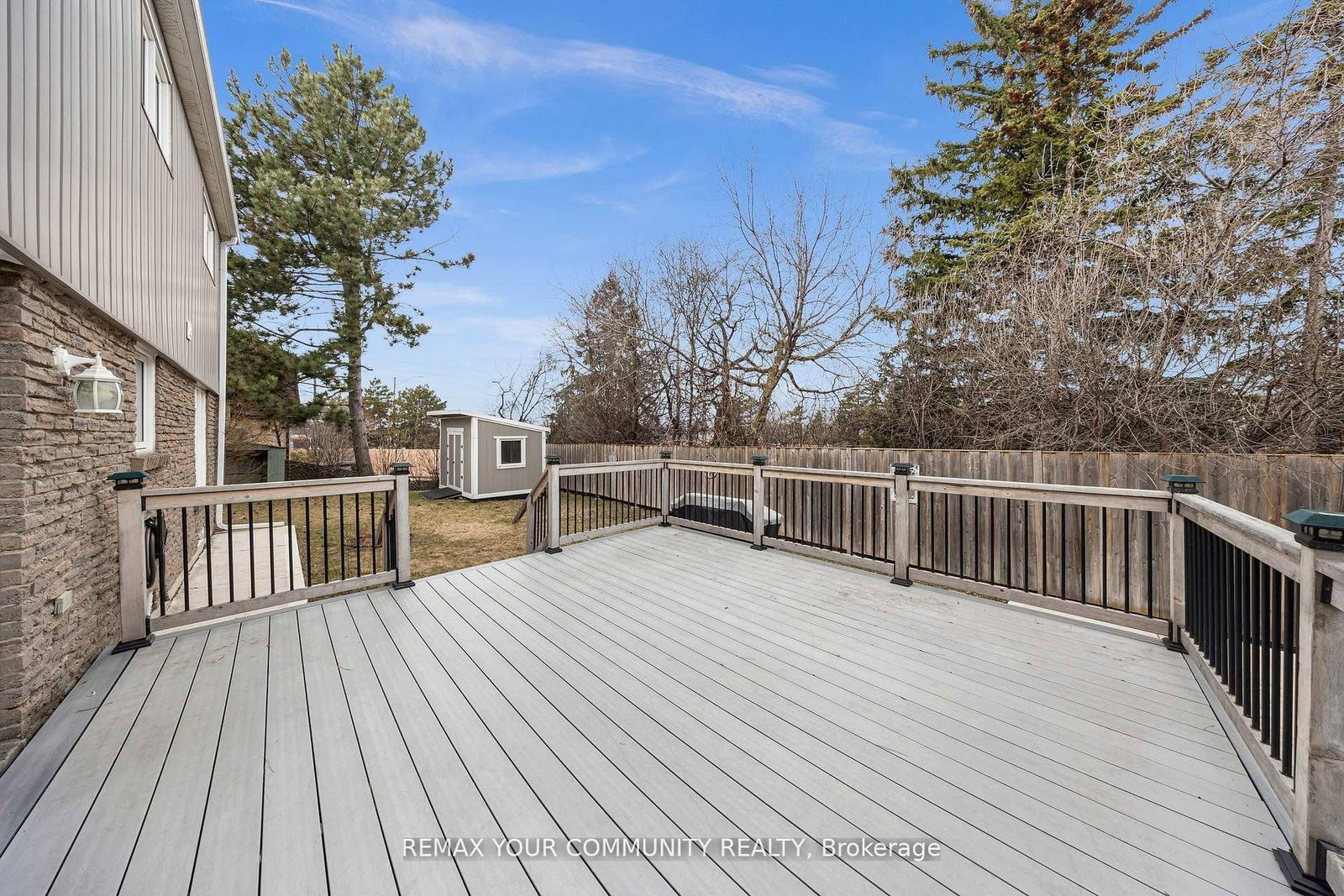 Detached House for sale at 22 MADELAINE Crescent, Brampton, Ontario, L6S 2Y9 - Central Park - MLS: W13000486