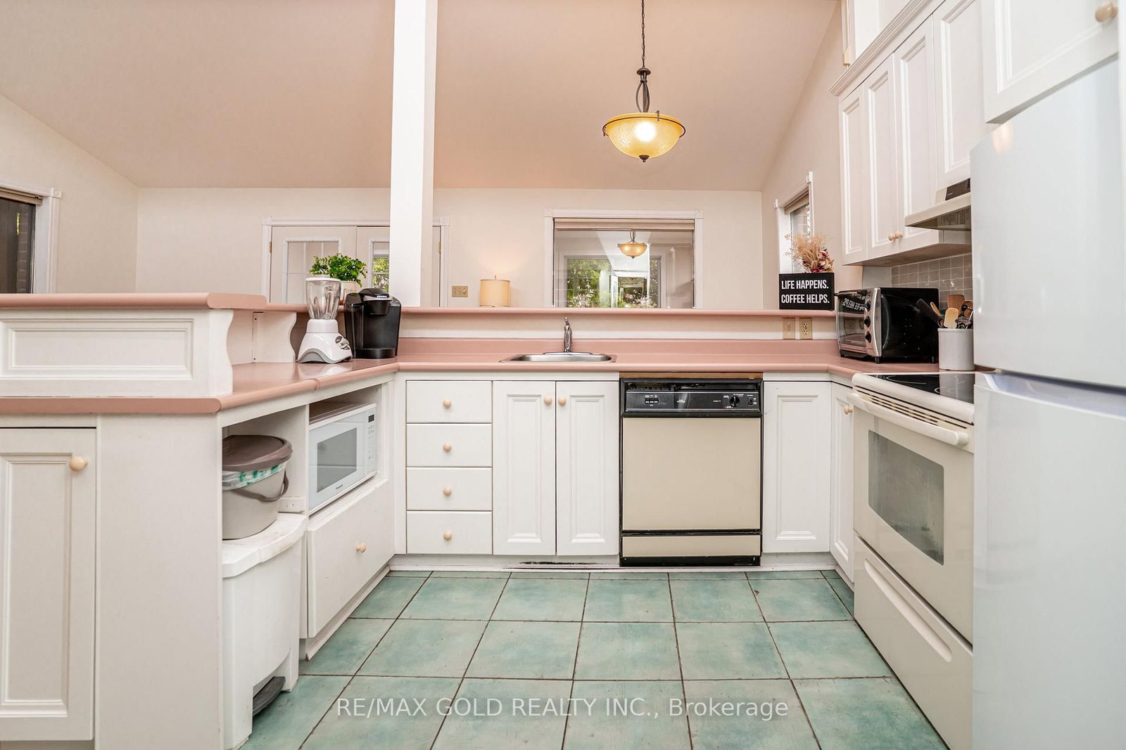 Detached House for sale at 16 Donalda Place, Brampton, Ontario, L6T 1S4 - Southgate - MLS: W13000522