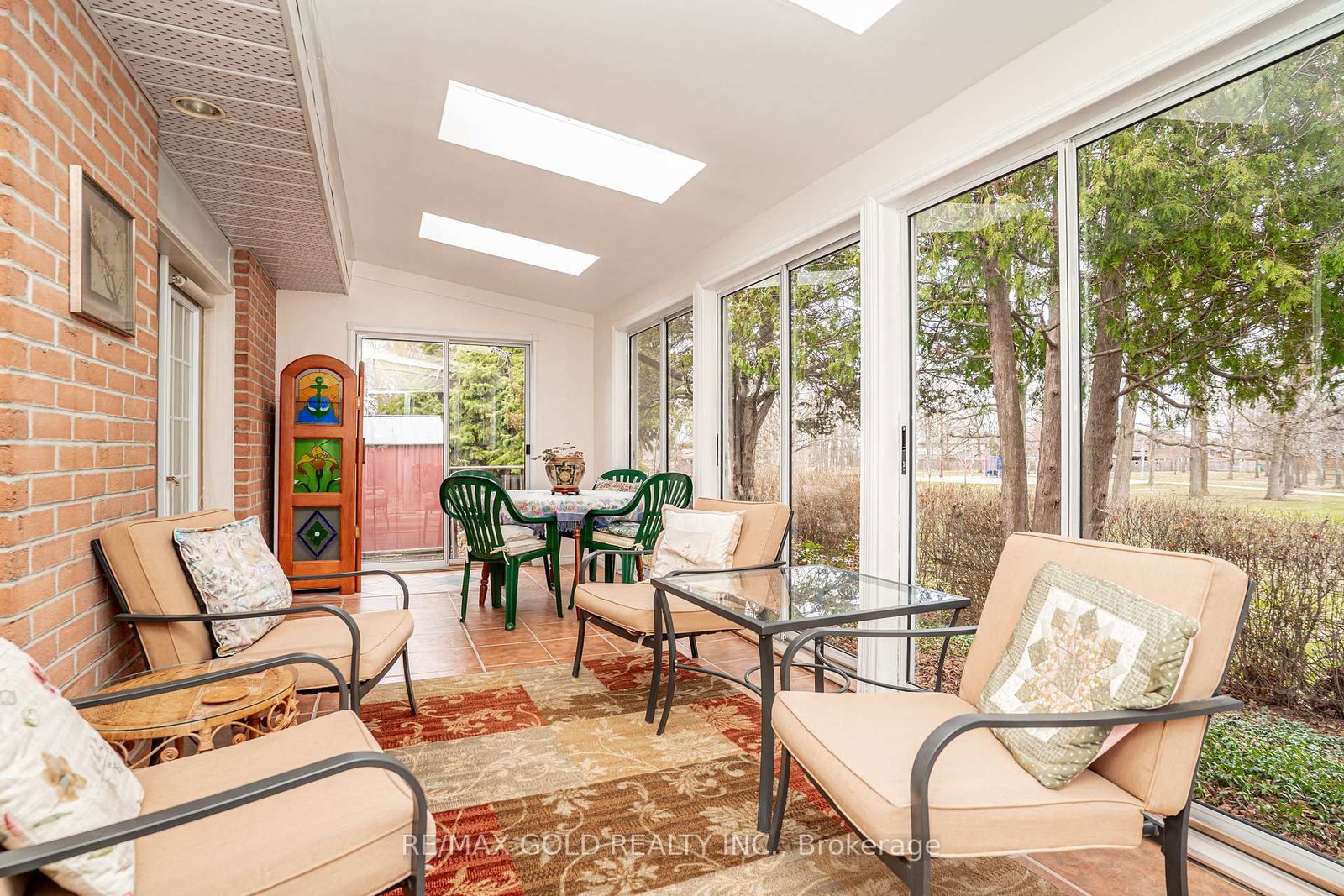 Detached House for sale at 16 Donalda Place, Brampton, Ontario, L6T 1S4 - Southgate - MLS: W13000522