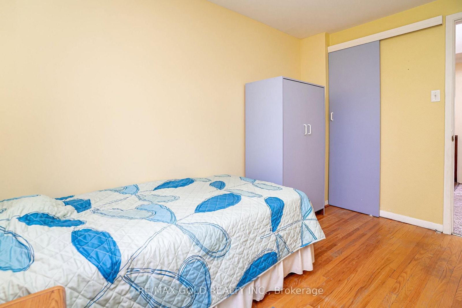 Detached House for sale at 16 Donalda Place, Brampton, Ontario, L6T 1S4 - Southgate - MLS: W13000522