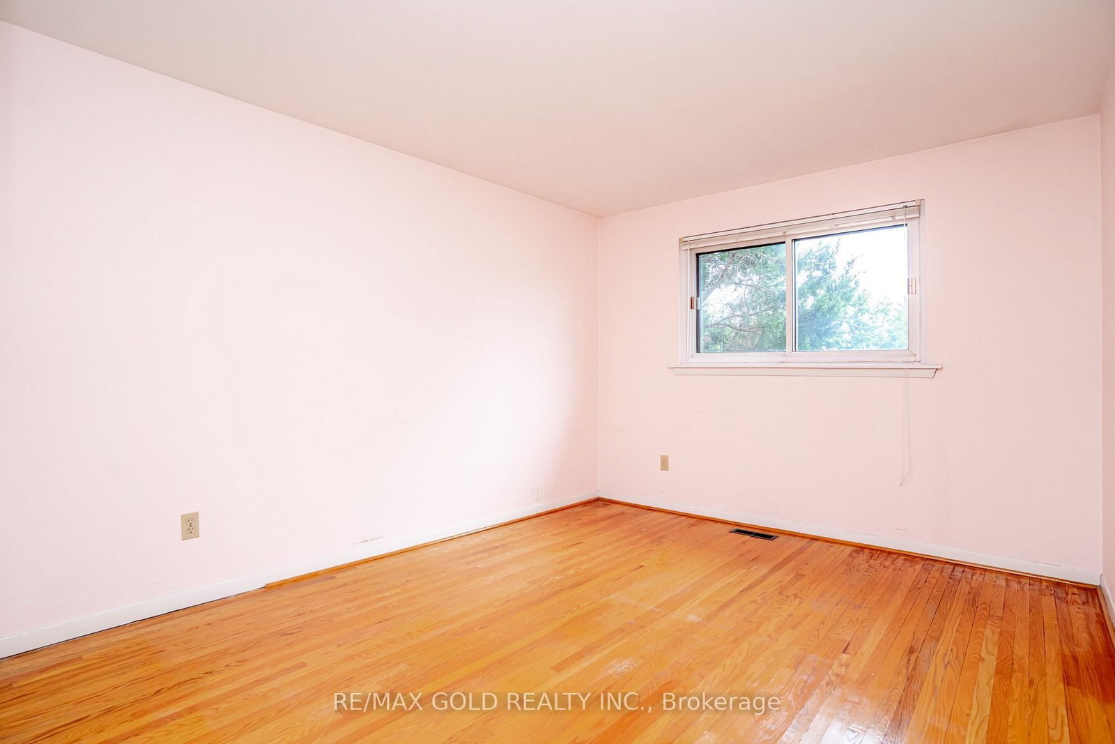 Detached House for sale at 16 Donalda Place, Brampton, Ontario, L6T 1S4 - Southgate - MLS: W13000522