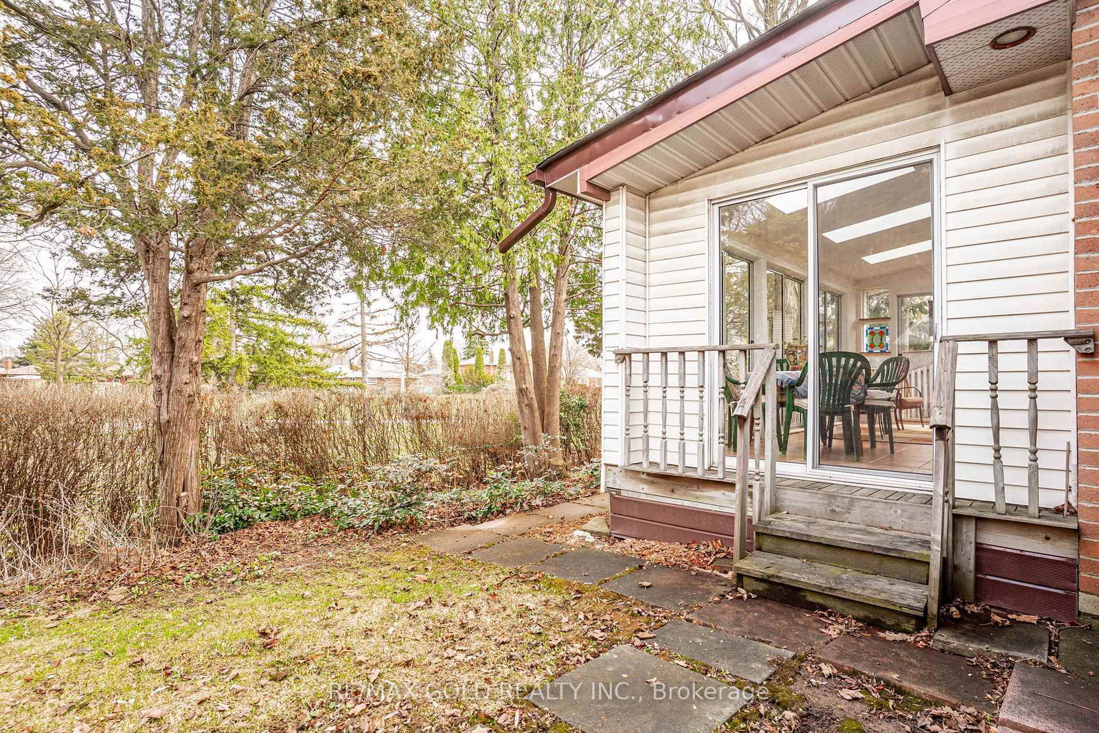 Detached House for sale at 16 Donalda Place, Brampton, Ontario, L6T 1S4 - Southgate - MLS: W13000522