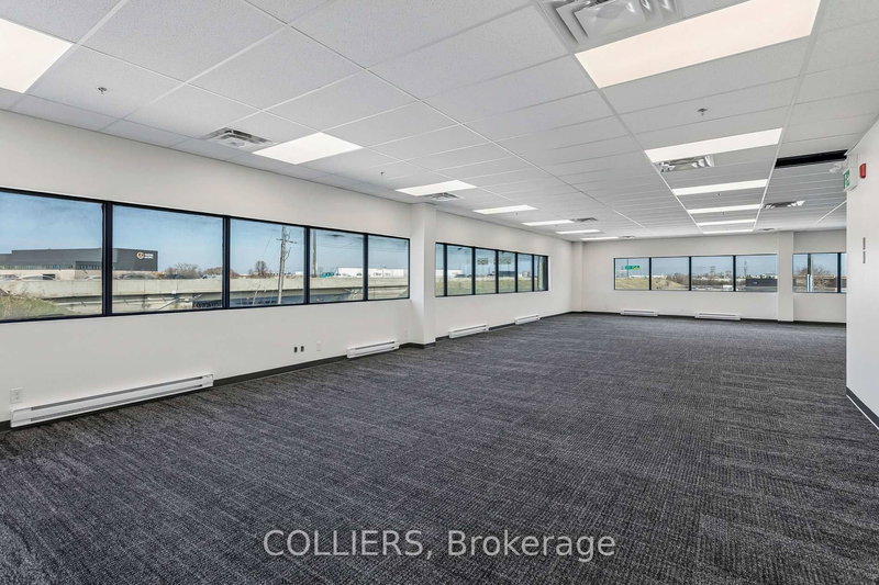 400 Carlingview Dr, Toronto, M9W 5X9 | Image 3