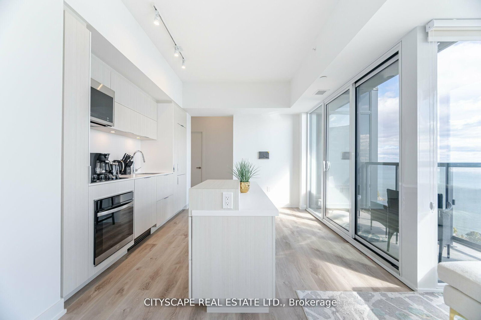 370 Martha Street S, Unit 1907 - Photo 12