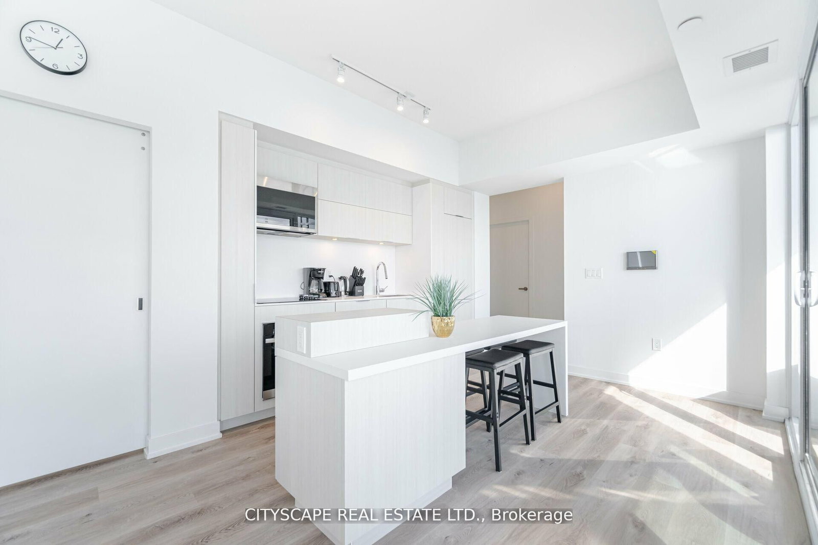 370 Martha Street S, Unit 1907 - Photo 13