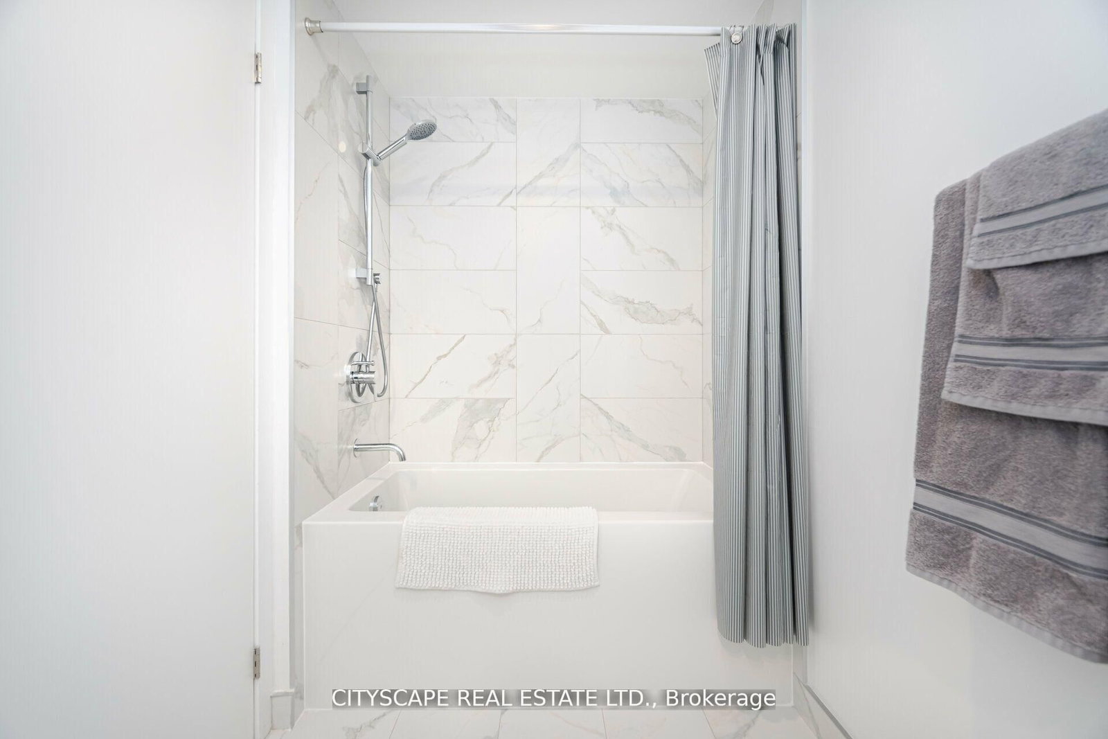 370 Martha Street S, Unit 1907 - Photo 26