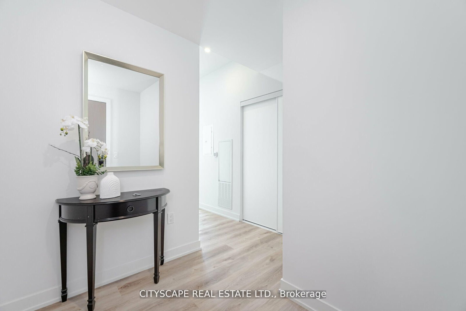 370 Martha Street S, Unit 1907 - Photo 6