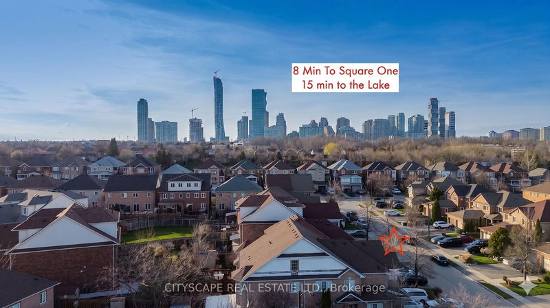 3162 Pearwood Pl, Mississauga, L5B 4H1 | Image 3