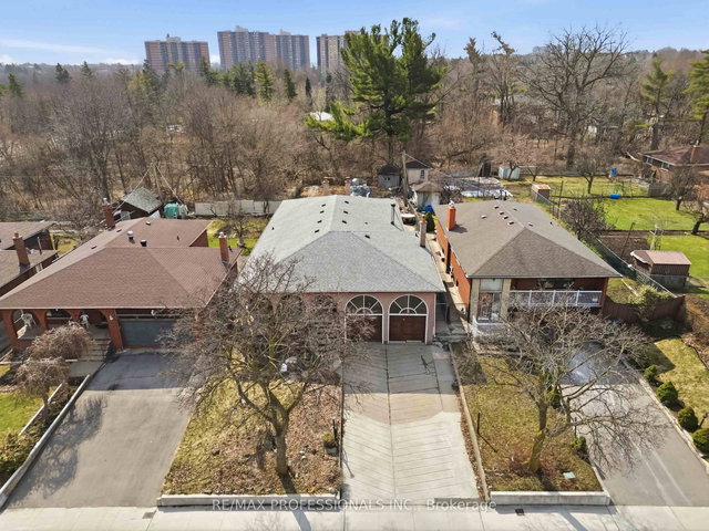 118 Tandridge Crescent