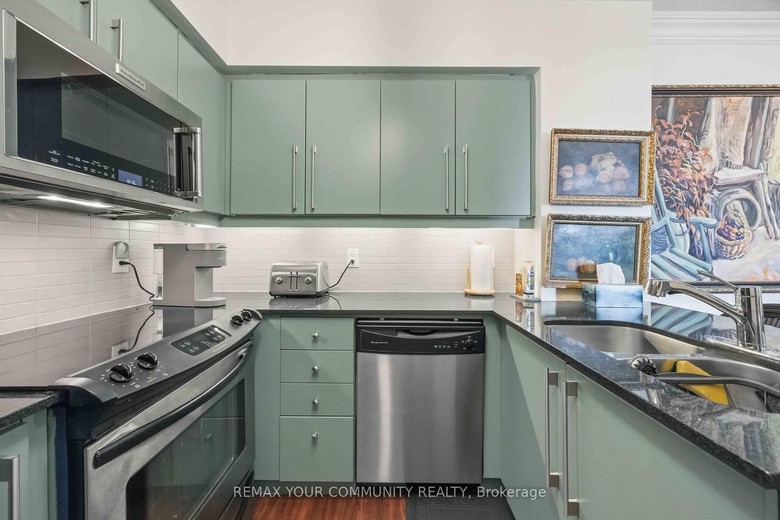 58 Marine Parade Drive, Unit 215 - Photo 10