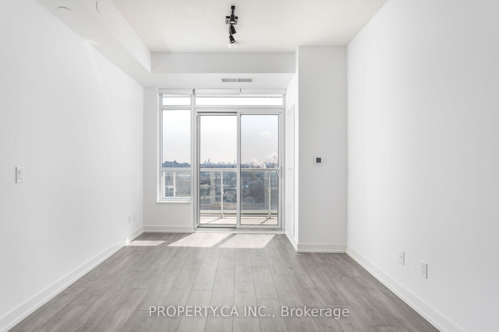 Condo for sale at 1102-10 Wilby Crescent, Toronto, Ontario, M9N 0B6 - Weston - MLS: W13000882