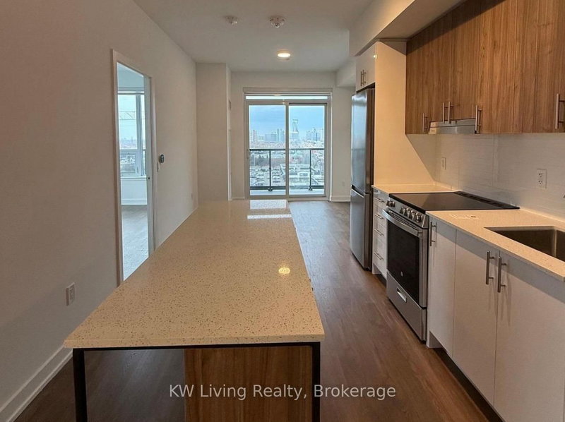 home for lease on 802-5105 Hurontario Street SE