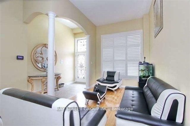 6 Everingham Circle - Photo 5