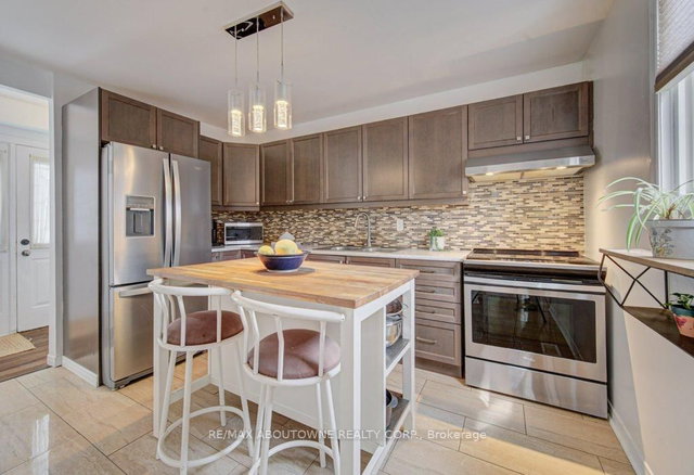 85 Huntingwood Crescent