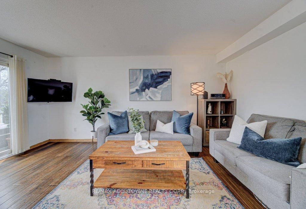 Detached House for sale at 85 Huntingwood Crescent, Brampton, Ontario, L6S 1S5 - Central Park - MLS: W13000970