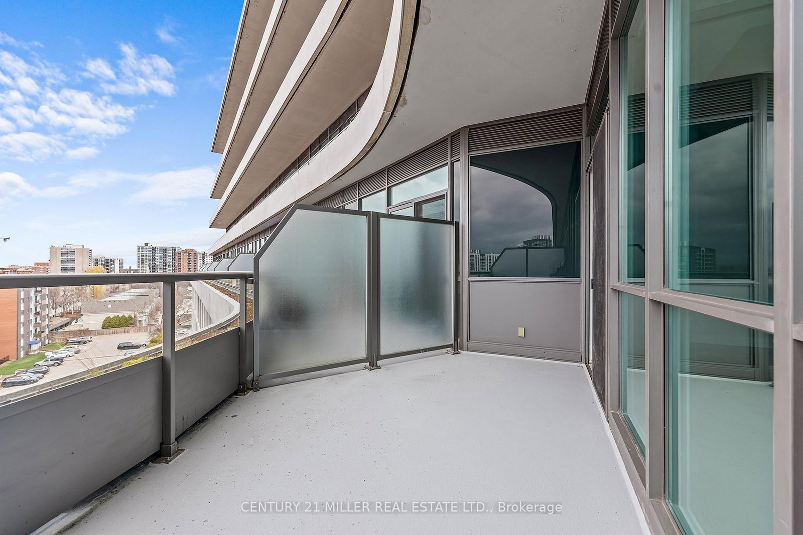 11 Bronte Road, Unit 702 - Photo 17