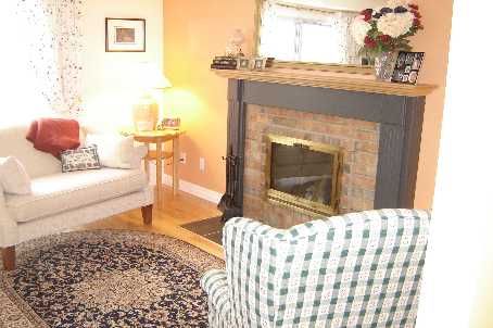 4203 Wheelwright Cres, Mississauga, L5L2X4 | Image 3