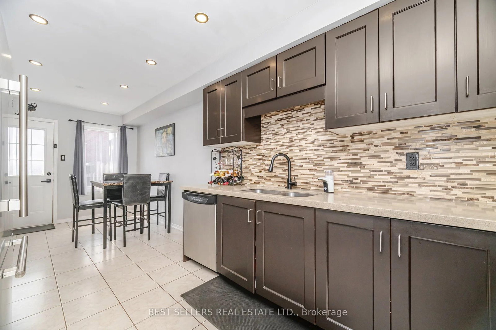 Townhouse for sale at 416 Duncan Lane, Milton, Ontario, L9T 0V3 - Scott - MLS: W13001032