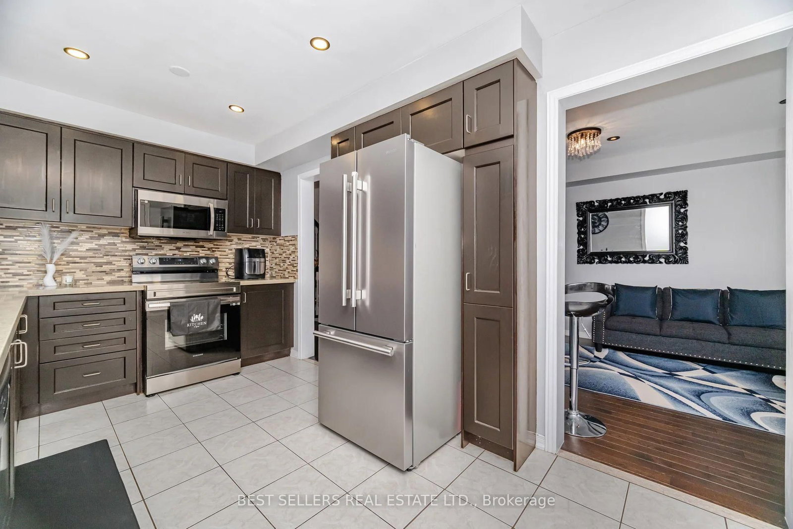 Townhouse for sale at 416 Duncan Lane, Milton, Ontario, L9T 0V3 - Scott - MLS: W13001032