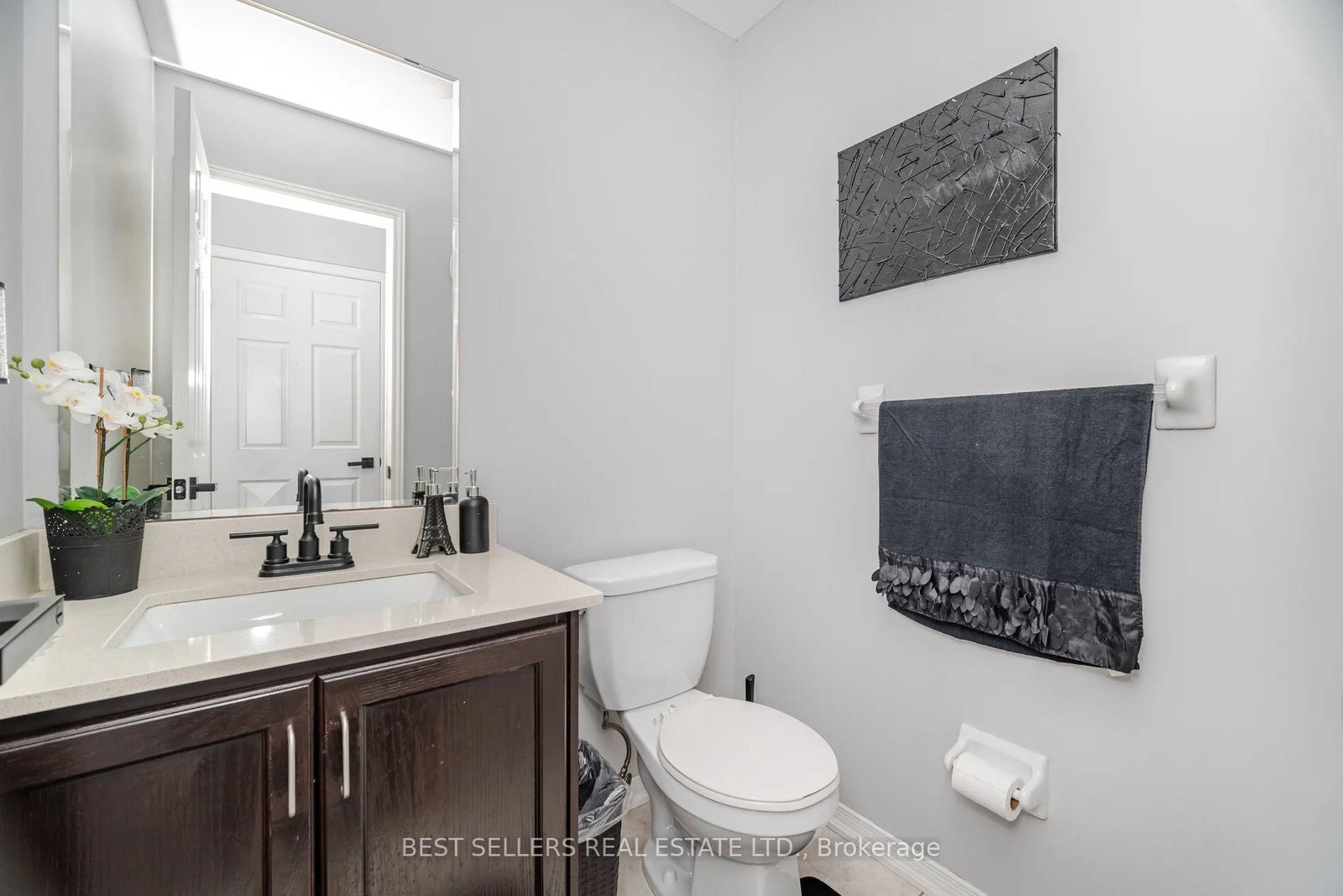 Townhouse for sale at 416 Duncan Lane, Milton, Ontario, L9T 0V3 - Scott - MLS: W13001032