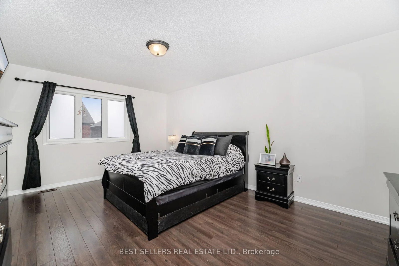 Townhouse for sale at 416 Duncan Lane, Milton, Ontario, L9T 0V3 - Scott - MLS: W13001032