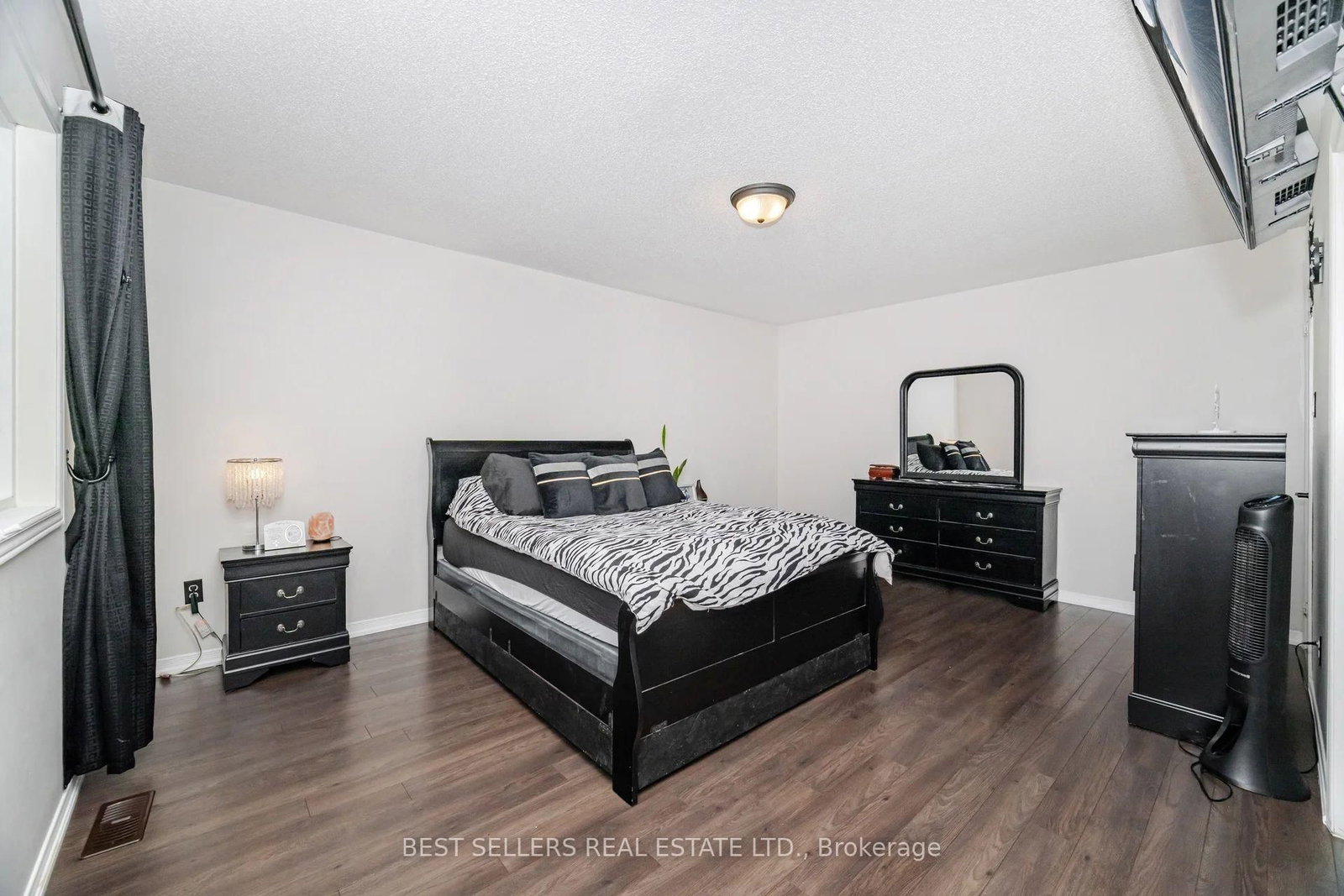 Townhouse for sale at 416 Duncan Lane, Milton, Ontario, L9T 0V3 - Scott - MLS: W13001032