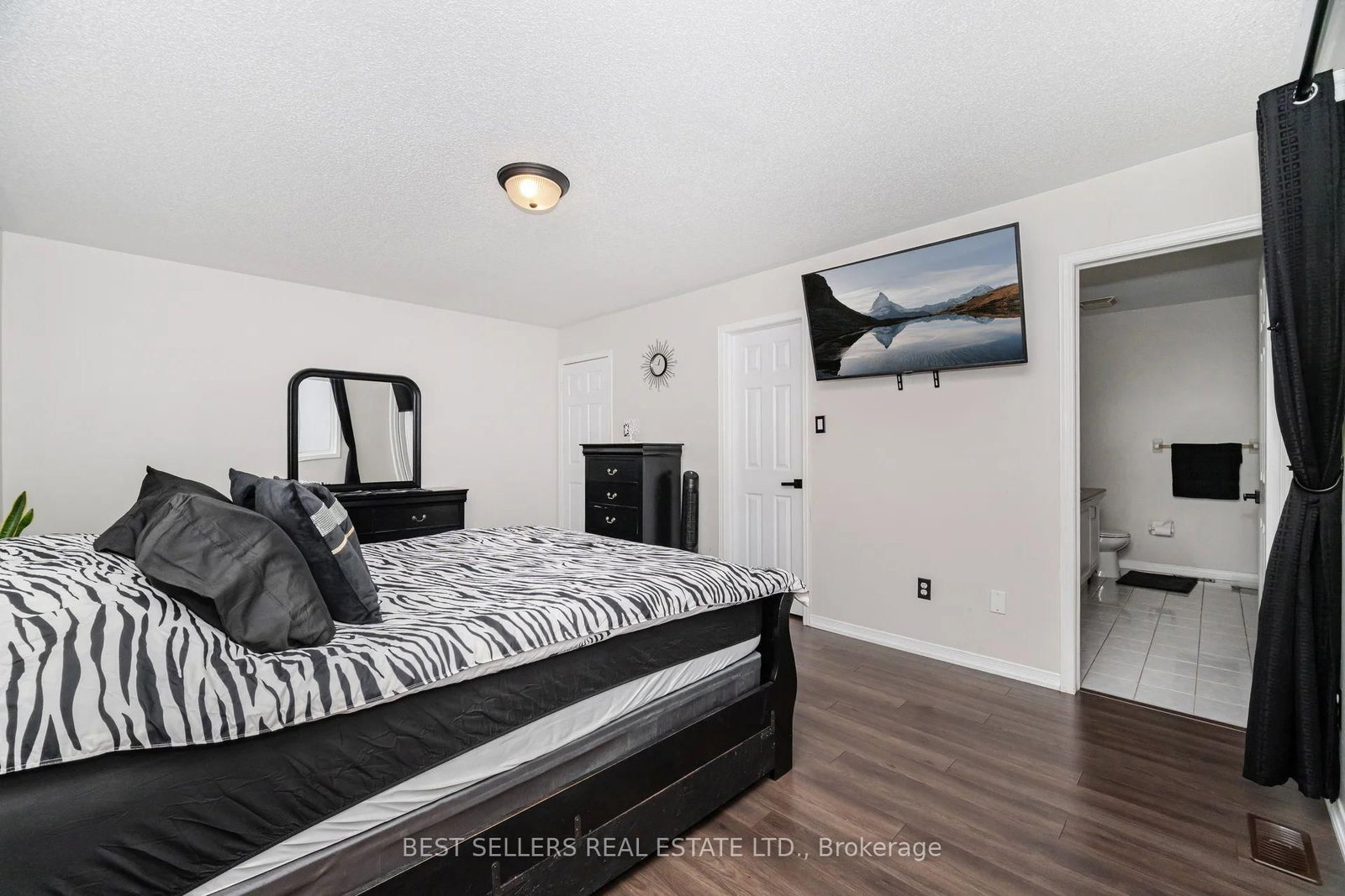 Townhouse for sale at 416 Duncan Lane, Milton, Ontario, L9T 0V3 - Scott - MLS: W13001032