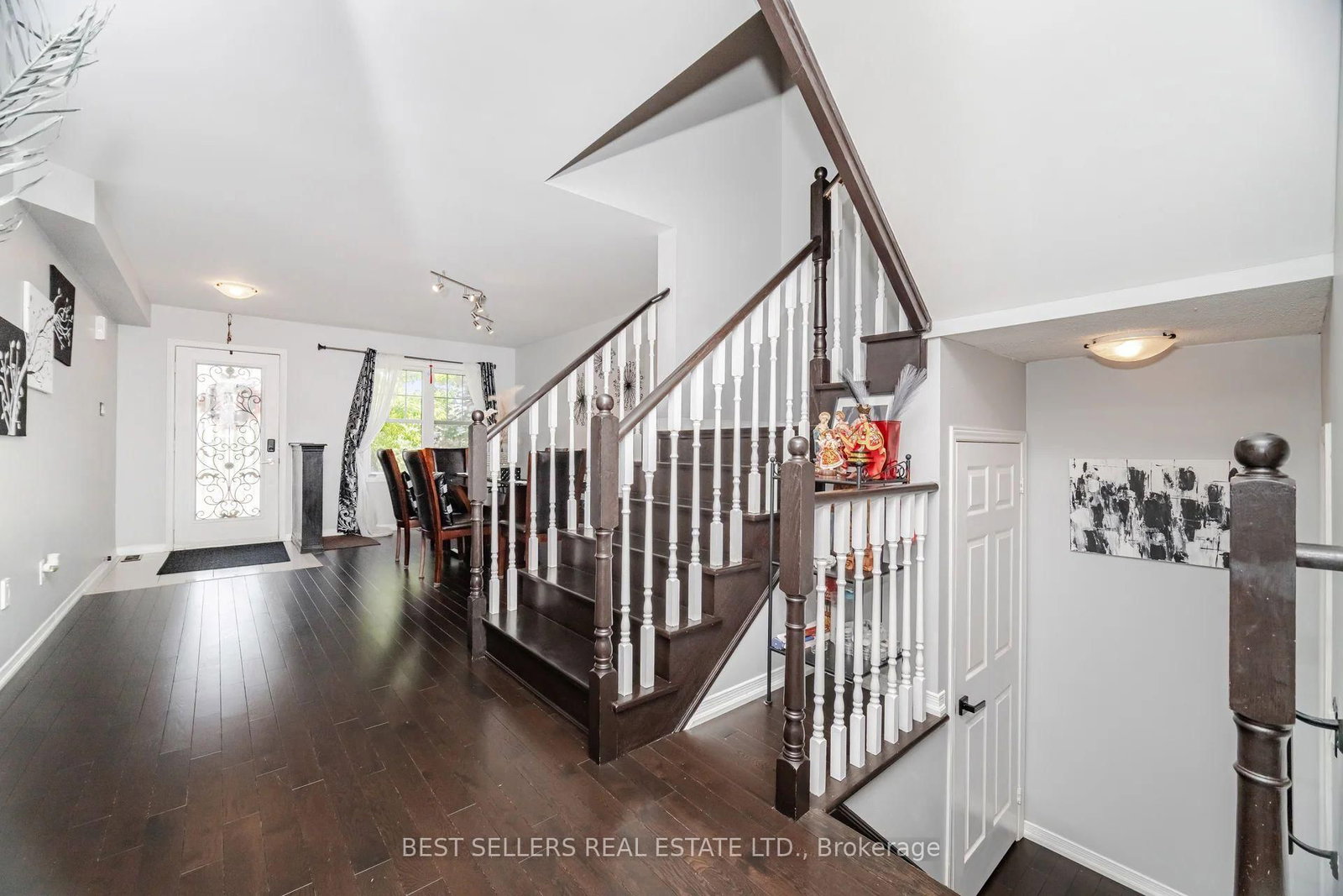 Townhouse for sale at 416 Duncan Lane, Milton, Ontario, L9T 0V3 - Scott - MLS: W13001032