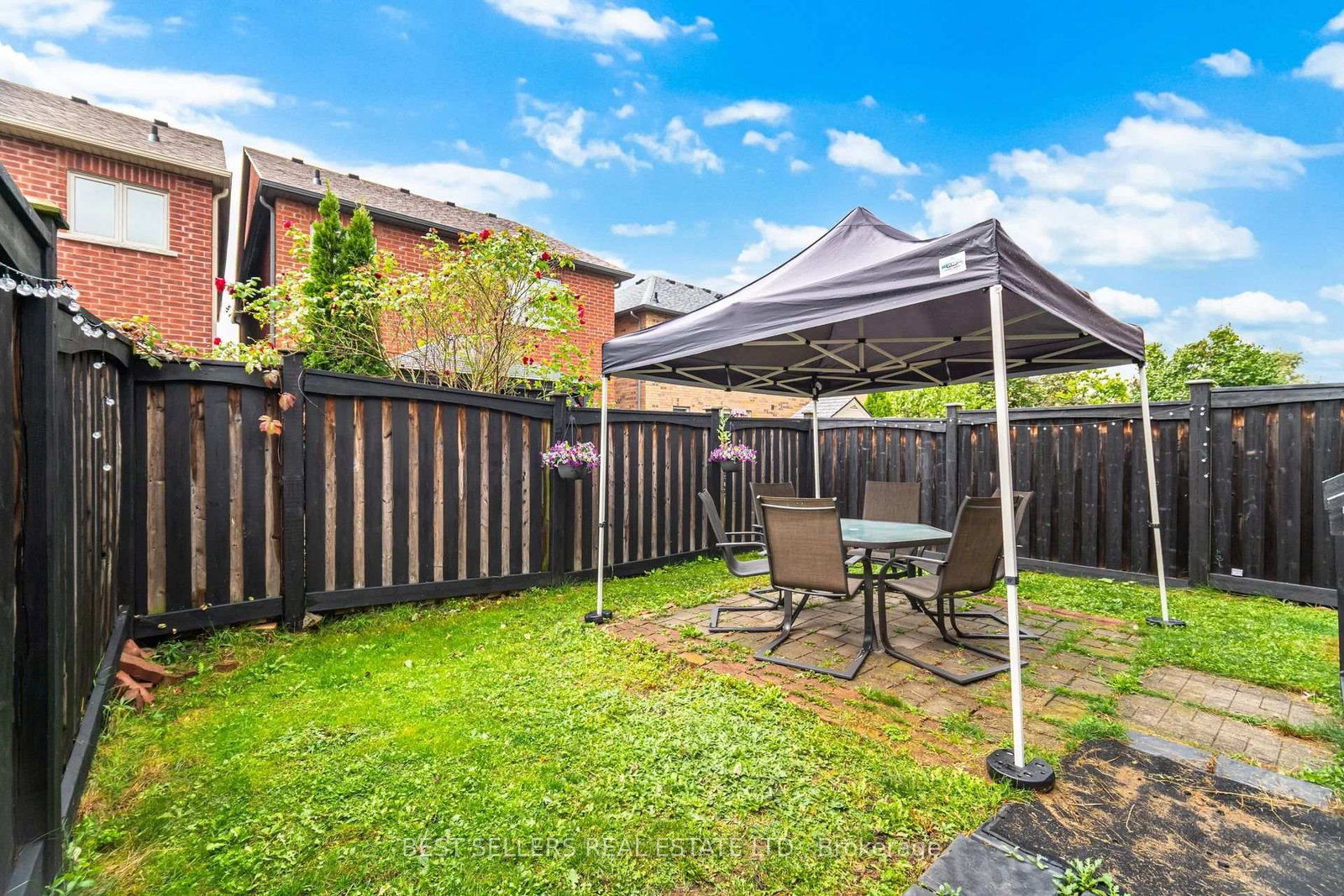 Townhouse for sale at 416 Duncan Lane, Milton, Ontario, L9T 0V3 - Scott - MLS: W13001032