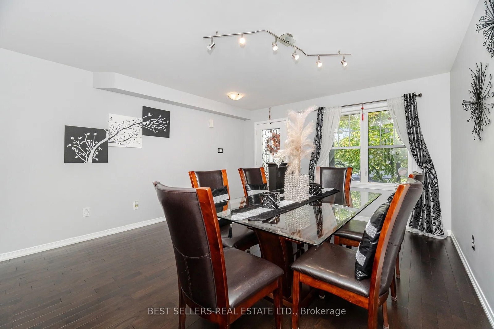 Townhouse for sale at 416 Duncan Lane, Milton, Ontario, L9T 0V3 - Scott - MLS: W13001032