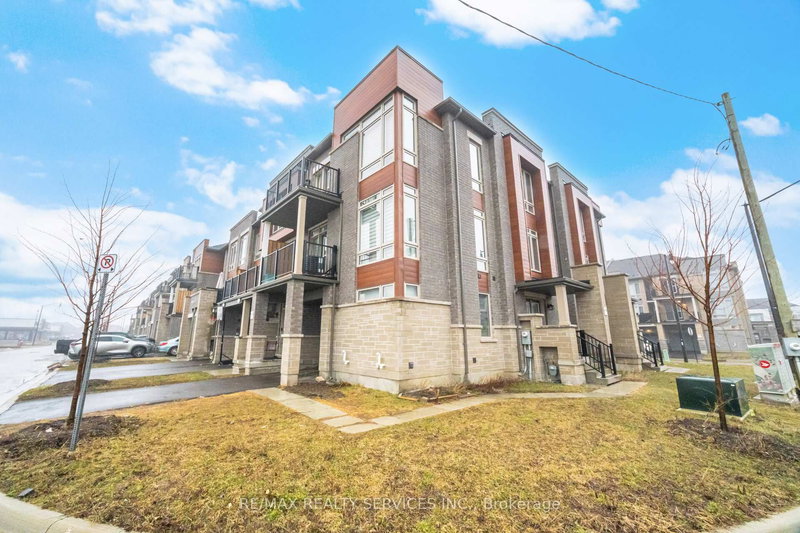 68 Donald Ficht Cres, Brampton, L7A 5H7 | Image 2